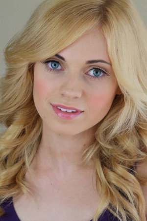 Photo of Jennifer Starr from the Latest Netflix gallery
