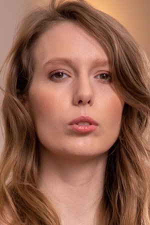 Photo of Gina Snow from the Latest Netflix gallery