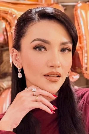 Photo of Tsania Marwa from the Latest Netflix gallery