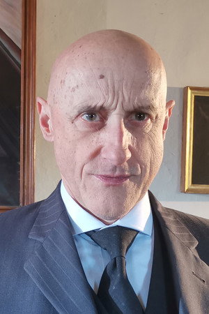 Photo of Jorge Martínez from the Latest Netflix gallery