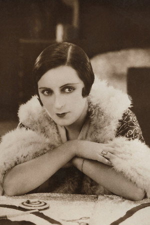 Photo of Suzy Pierson from the Latest Netflix gallery