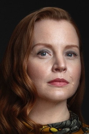 Lauren Ambrose photo
