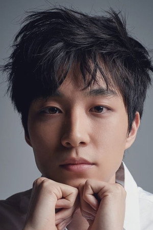 Photo of Lee Chung-hyun from the Latest Netflix gallery