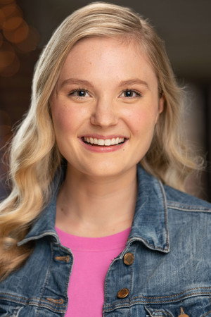 Photo of Sarah Borne from the Latest Netflix gallery