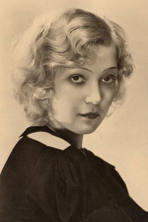Photo of Mártha Eggerth from the Latest Netflix gallery