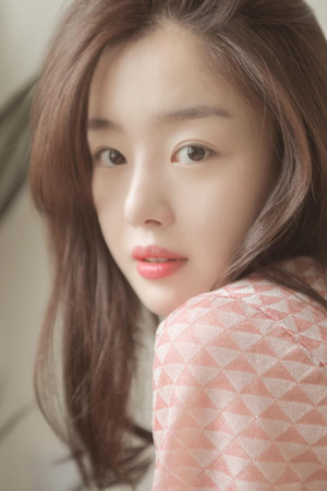 Han Seon-hwa photo
