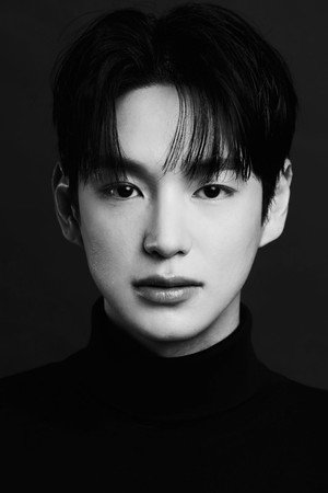 Photo of Heo Chan from the Latest Netflix gallery