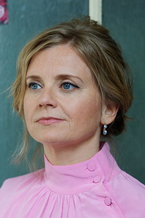 Photo of Nina Weniger from the Latest Netflix gallery