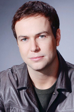 Taran Killam photo