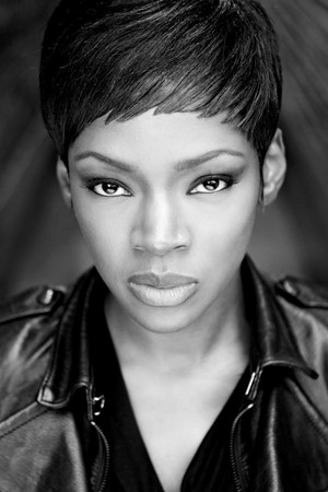 Caroline Chikezie photo
