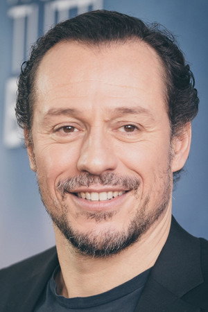 Stefano Accorsi photo