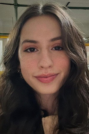 Photo of Bianca Paiva from the Latest Netflix gallery