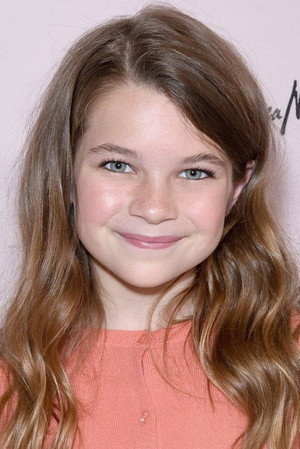 Photo of Raegan Revord from the Latest Netflix gallery