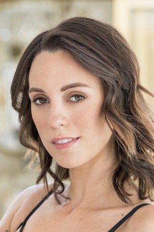 Photo of Jade Nile from the Latest Netflix gallery