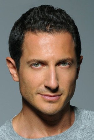 Sasha Roiz photo