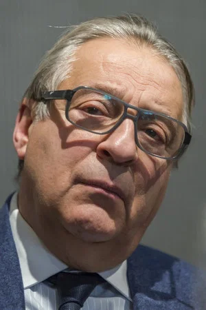 Photo of Gennadiy Khazanov from the Latest Netflix gallery
