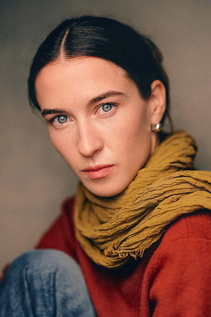 Photo of Hannah Margetson from the Latest Netflix gallery