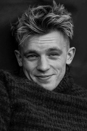 Jannis Niewöhner photo