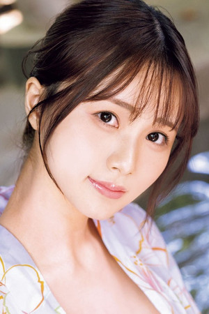 Photo of Momoka Izumi from the Latest Netflix gallery