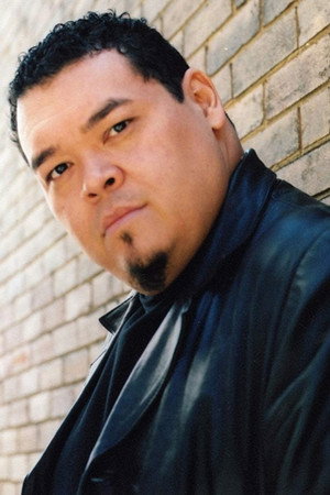 Photo of Pedro Miguel Arce from the Latest Netflix gallery