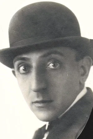 Photo of Pedro Elviro from the Latest Netflix gallery