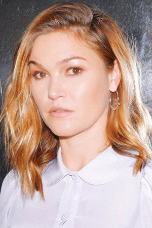 Julia Stiles photo