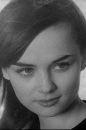 Photo of Alita Naughton from the Latest Netflix gallery