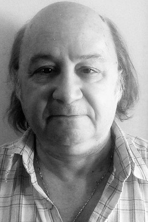Photo of Jorge Noya from the Latest Netflix gallery