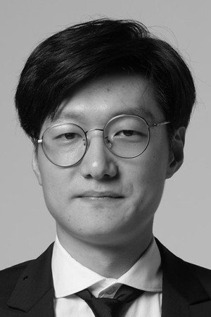 Photo of Qiu Sheng from the Latest Netflix gallery