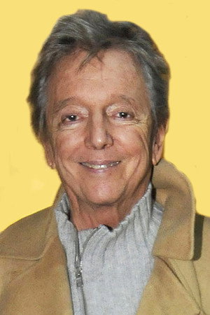 Photo of Pepe Cibrián from the Latest Netflix gallery