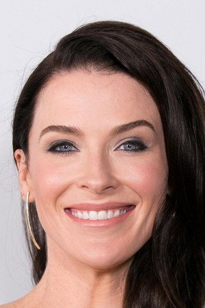 Bridget Regan photo