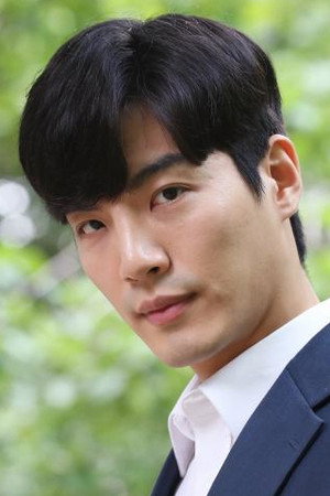 Photo of Jung Young-hoon from the Latest Netflix gallery
