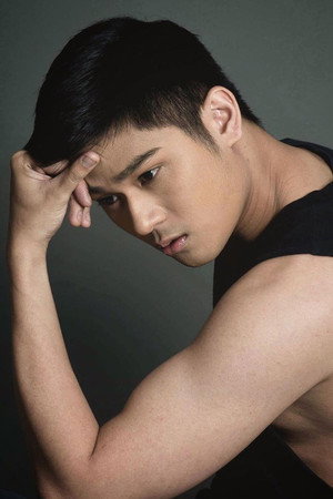 Migs Almendras photo