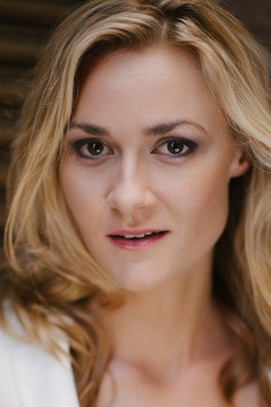 Photo of Julia Billington from the Latest Netflix gallery