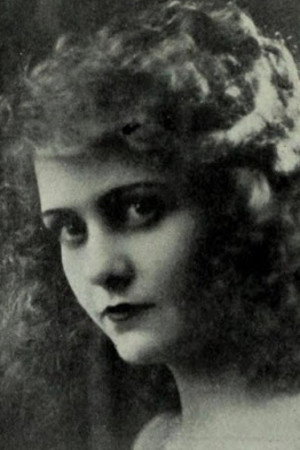 Photo of Evelyn Nelson from the Latest Netflix gallery