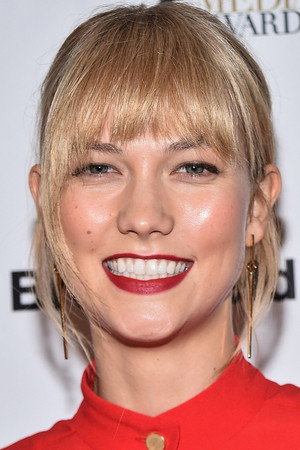 Photo of Karlie Kloss from the Latest Netflix gallery