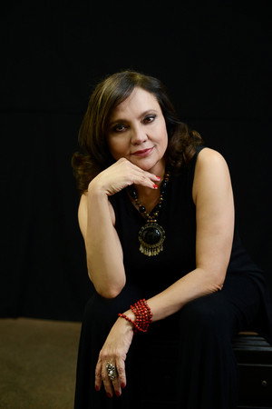 Photo of Perla de la Rosa from the Latest Netflix gallery
