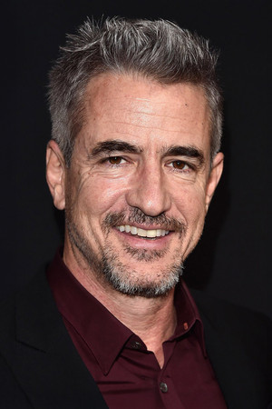 Dermot Mulroney photo