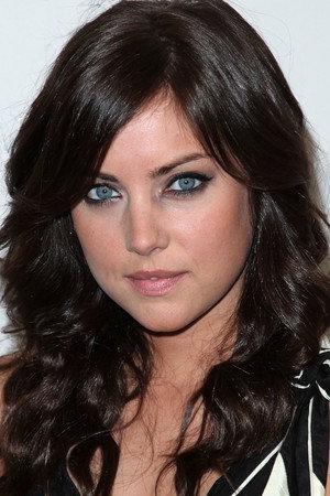 Jessica Stroup photo