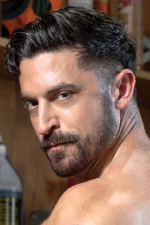 Photo of Kit Corrigan from the Latest Netflix gallery