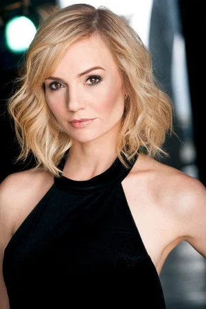 Photo of Sienna Farall from the Latest Netflix gallery