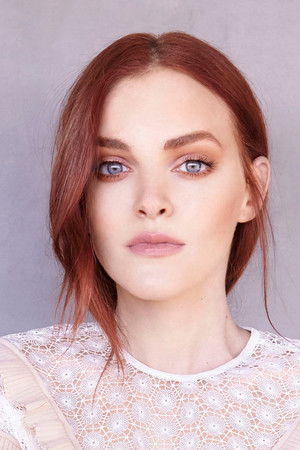 Madeline Brewer photo