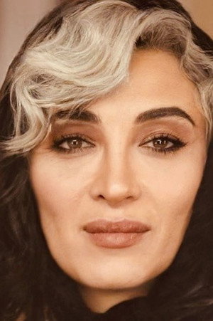 Pantea Panahiha photo