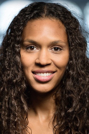Photo of Amelia Hoy from the Latest Netflix gallery