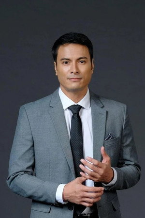 Photo of Rafael Rosell from the Latest Netflix gallery