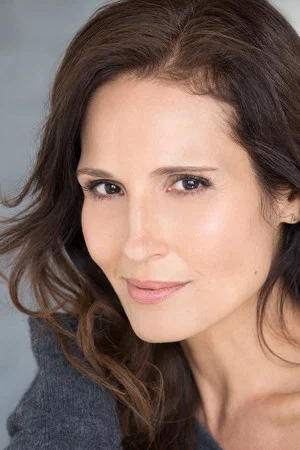 Photo of Lisa Roumain from the Latest Netflix gallery