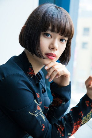 Hana Sugisaki photo