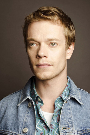 Alfie Allen photo