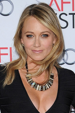 Christine Taylor photo