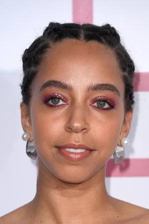 Hayley Law photo